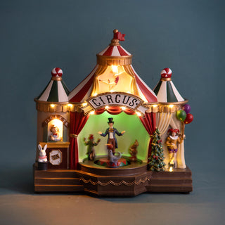 Piccolo tendone del circo con luci e musica