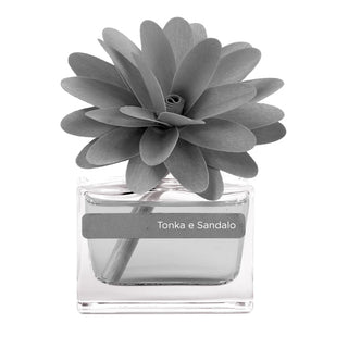diffusore profumo forma fiore tonka e sandalo